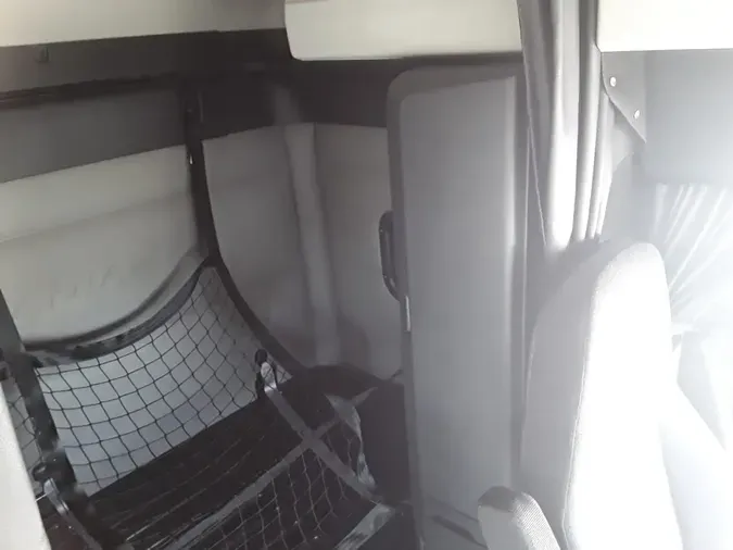 2019 FREIGHTLINER CASCADIA