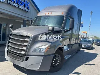 2021 FREIGHTLINER Cascadia 126