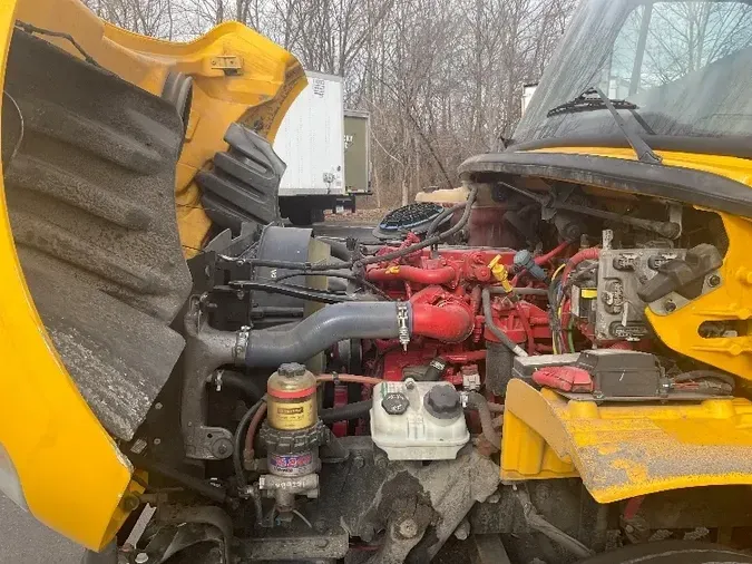 2019 Freightliner M2