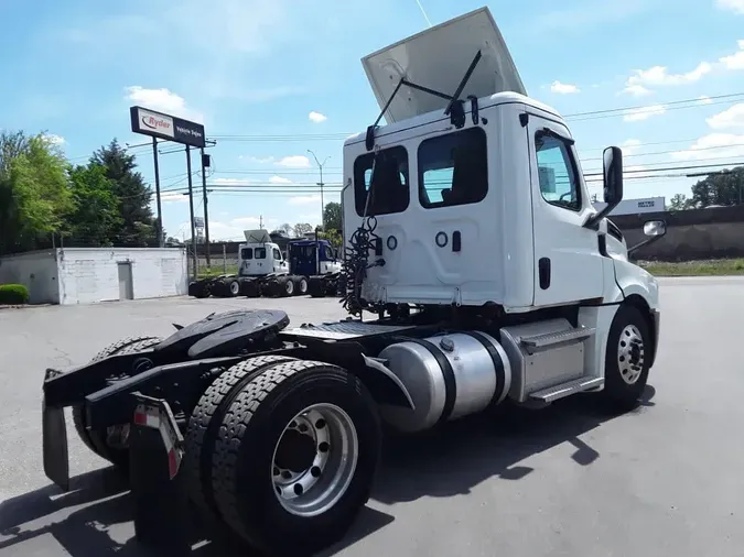 2020 FREIGHTLINER/MERCEDES NEW CASCADIA 126f777a8fb2c2b0d5fd82b9f5f5873ee31