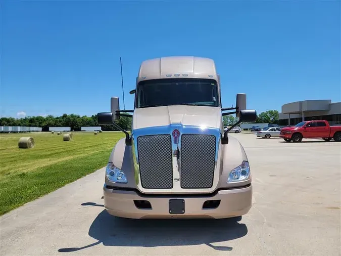 2021 KENWORTH T680