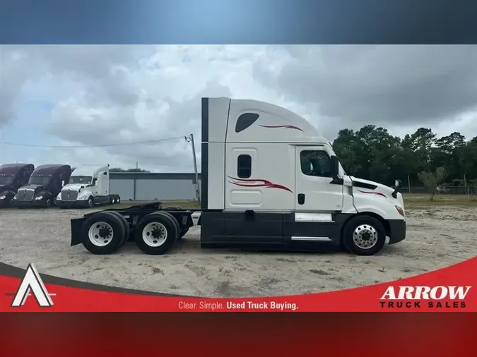 2021 FREIGHTLINER CA126