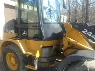 2008 JOHN DEERE 244J