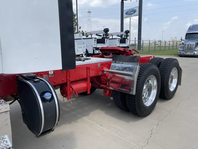 2022 Peterbilt 567