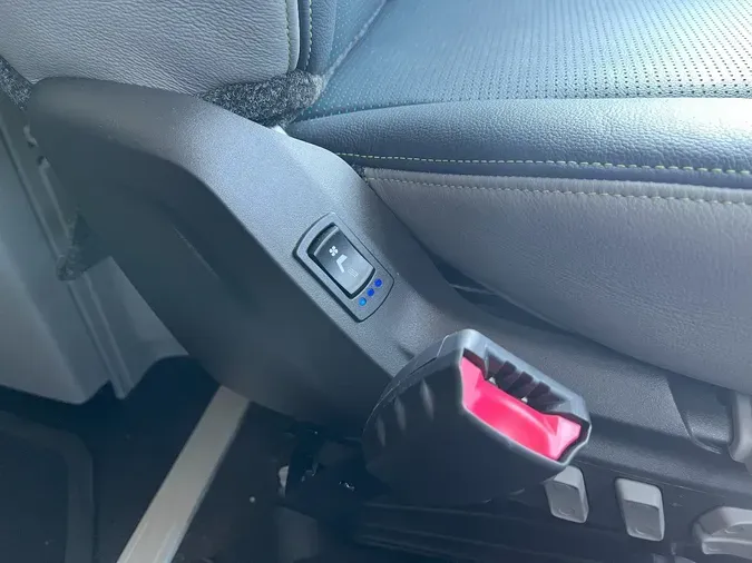 2026 VOLVO VNL64T860