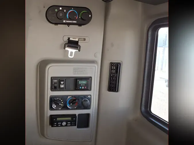 2019 NAVISTAR INTERNATIONAL LT625 SLPR CAB