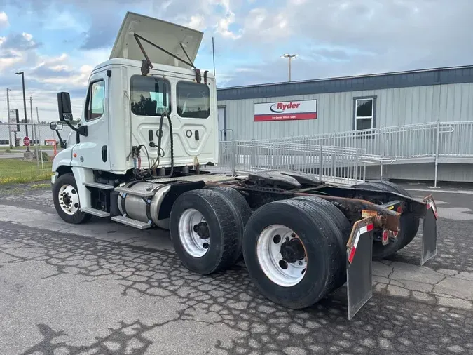 2019 FREIGHTLINER/MERCEDES CASCADIA 125