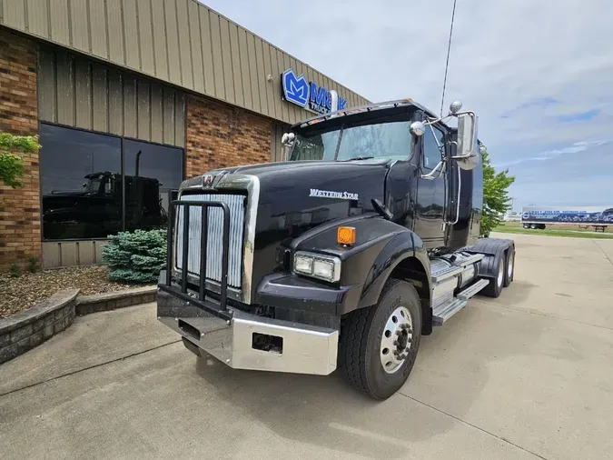 2012 WESTERN STAR 4900