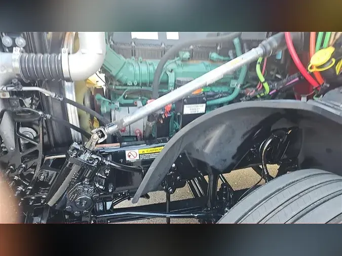 2022 VOLVO VNL64T300f788de6d0a8976037c7e94158471aab7