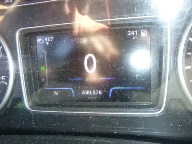 2023 International LT625f78931530c949003152df7c3faed2b36