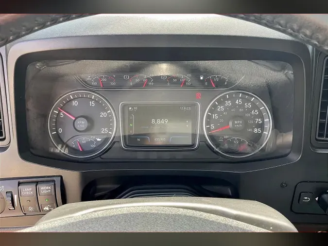 2021 INT LT625 6x4