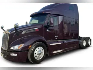 2023 Peterbilt 579