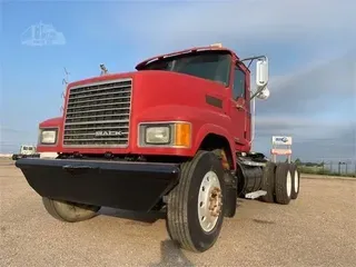 2008 MACK PINNACLE CHU613