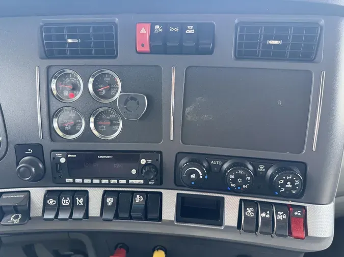 2021 Kenworth T680f78b1b2b22a2dc30db746df1034d5b15