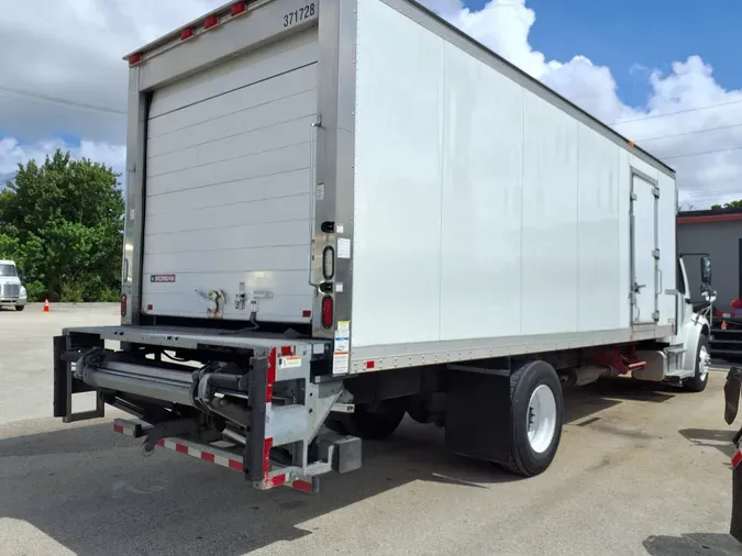 2016 FREIGHTLINER/MERCEDES M2 106