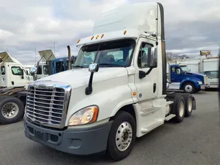 2015 FREIGHTLINER/MERCEDES CASCADIA 125