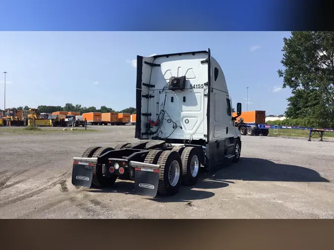 2023 Freightliner Cascadia 126