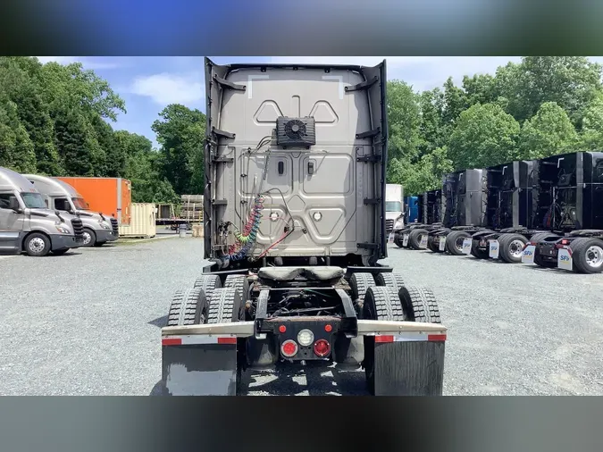 2021 Freightliner Cascadia