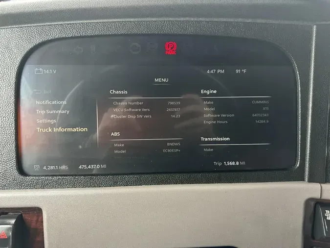2022 Peterbilt 389