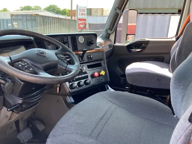 2019 NAVISTAR INTERNATIONAL LT625 DAYCAB T/Af794c2e4716623b7b372afe58884177a