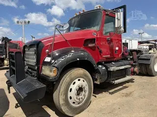 2012 MACK GRANITE GU713
