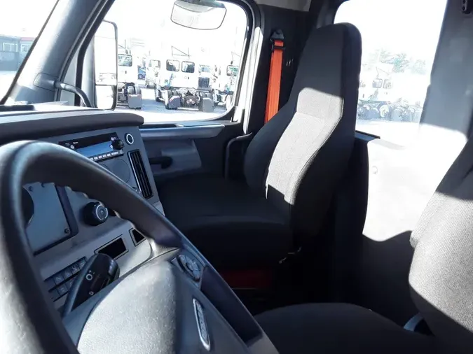 2022 FREIGHTLINER/MERCEDES CASCADIA PX12642ST