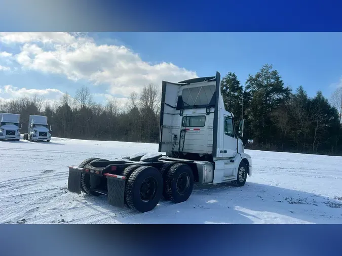 2018 Volvo VNL300