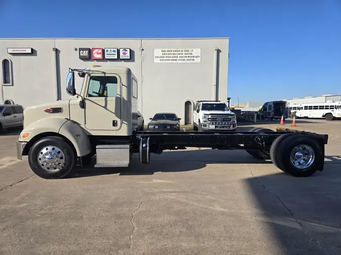 2018 Peterbilt 337