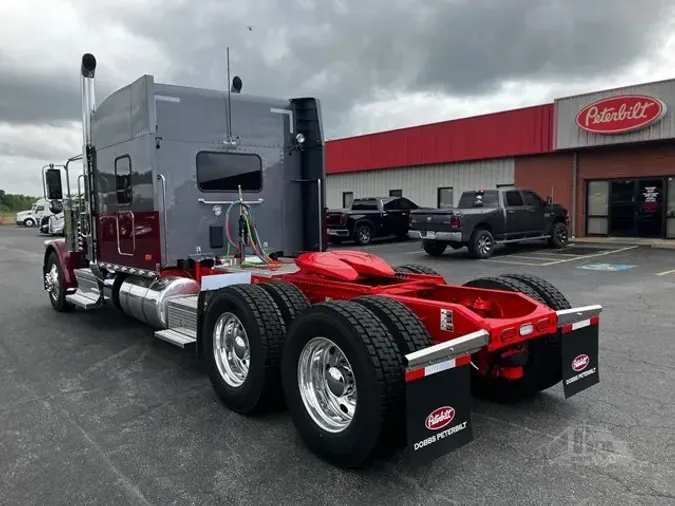 2027 PETERBILT 589