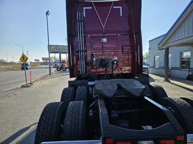 2023 VOLVO VNL64T860f7a47d19b7768d72badef4178c6a78ad