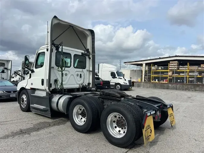 2021 FREIGHTLINER CA126f7a4a538dc1ac6db74c4d38eefb05c91
