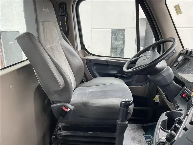 2018 FREIGHTLINER CASCADIA