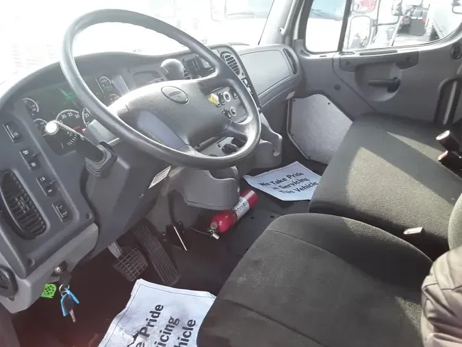 2019 FREIGHTLINER/MERCEDES M2 106f7a98652efc235e15550c8565d52aee2