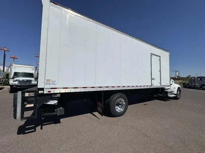 2019 Peterbilt 337