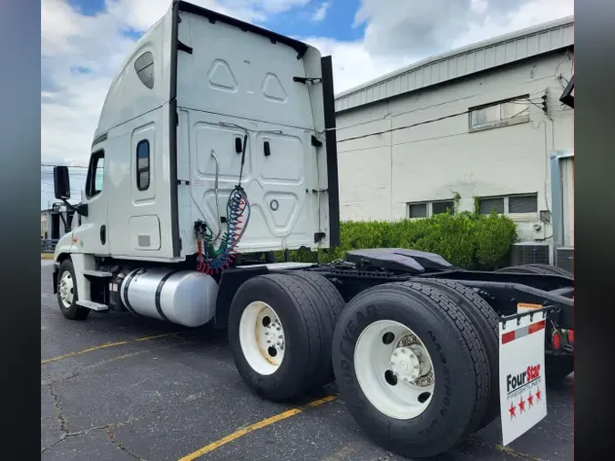 2019 FREIGHTLINER/MERCEDES CASCADIA 125f7b08cd829748c3e5ee499f3fe01b197
