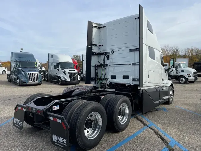 2026 VOLVO VNL64T860f7b38a33dd8e44b7f567f783c0bb10c1