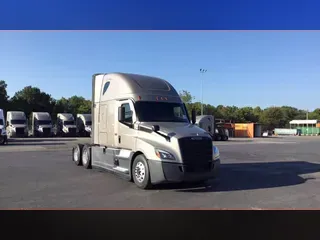 2025 Freightliner Cascadia 126