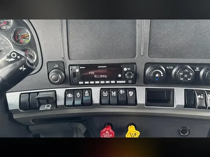 2021 KENWORTH T680