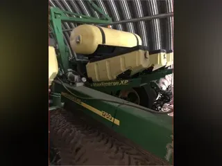 2014 JOHN DEERE 1760