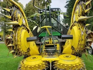 2015 John Deere 770