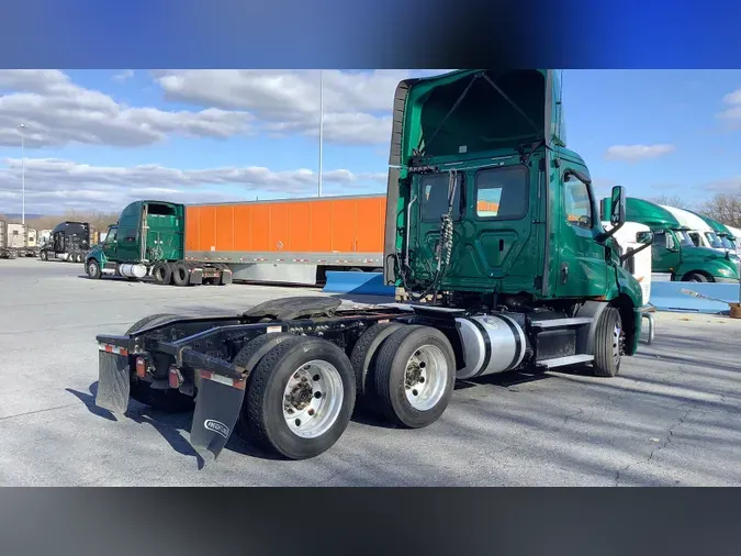 2020 Freightliner Cascadia 126f7c8df54d9248bffb72cb17ac563b5e2