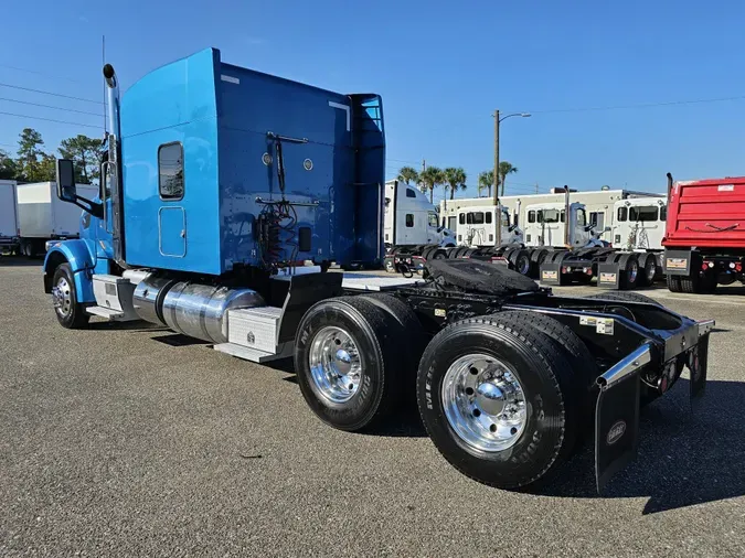 2019 Peterbilt 567