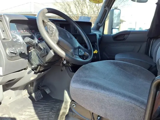 2020 NAVISTAR INTERNATIONAL LT625 SLPR CAB