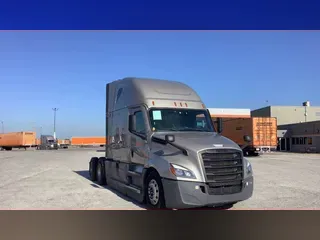 2023 Freightliner Cascadia 126