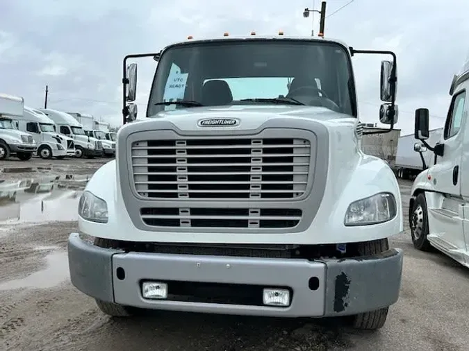 2017 FREIGHTLINER/MERCEDES M2-112