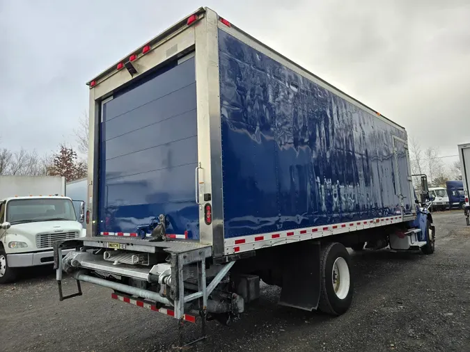 2018 FREIGHTLINER/MERCEDES M2 106