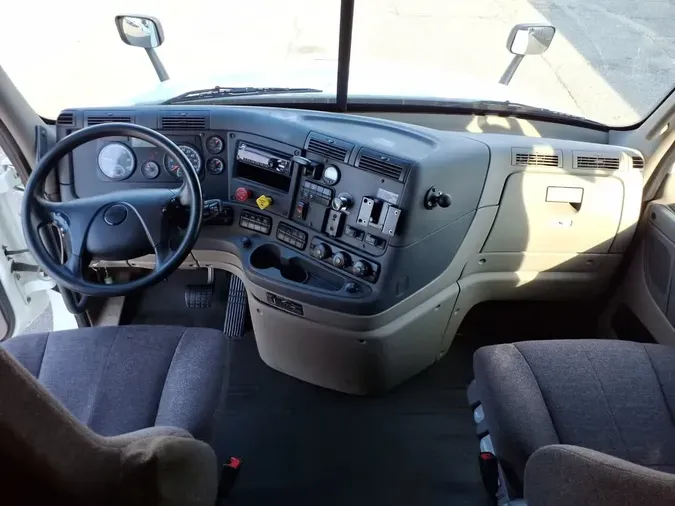 2020 FREIGHTLINER/MERCEDES CASCADIA 125