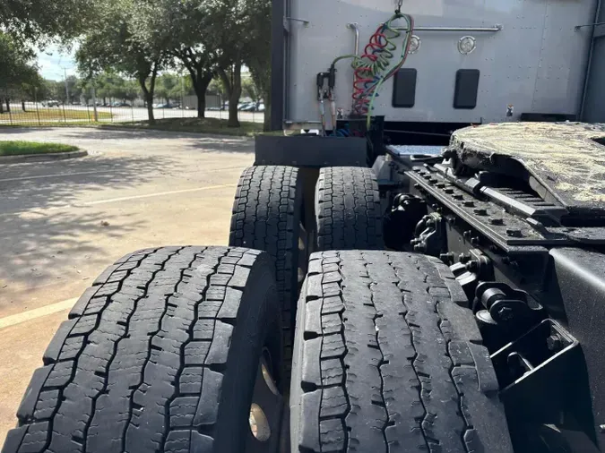 2022 Kenworth T680