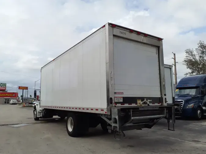 2018 FREIGHTLINER M2 106