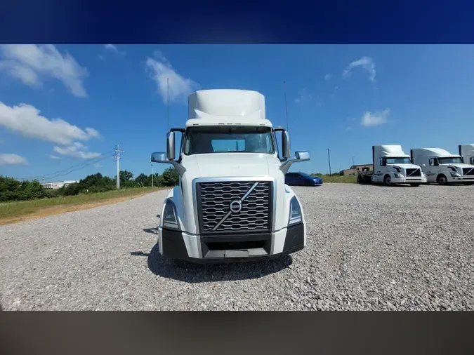 2018 Volvo VNL300